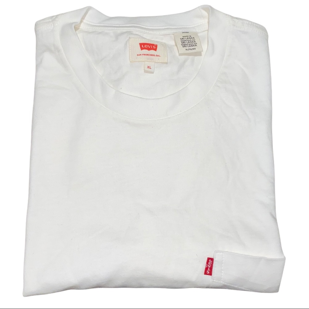 SOLD🛑Levi's White Pocket T-Shirt Men's Slim Fit XL